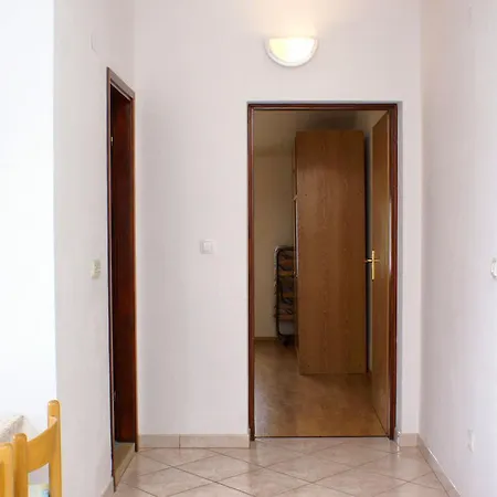 4348b Apartment